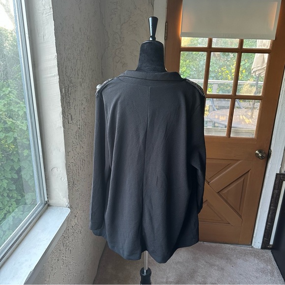 Junarose by Vera Moda Black Silver Embellished Shoulder Western Blazer - Picture 13 of 16